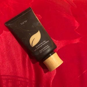 Tarte clay foundation in light sand